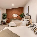 North House - St Ursule Two-Storey Oasis