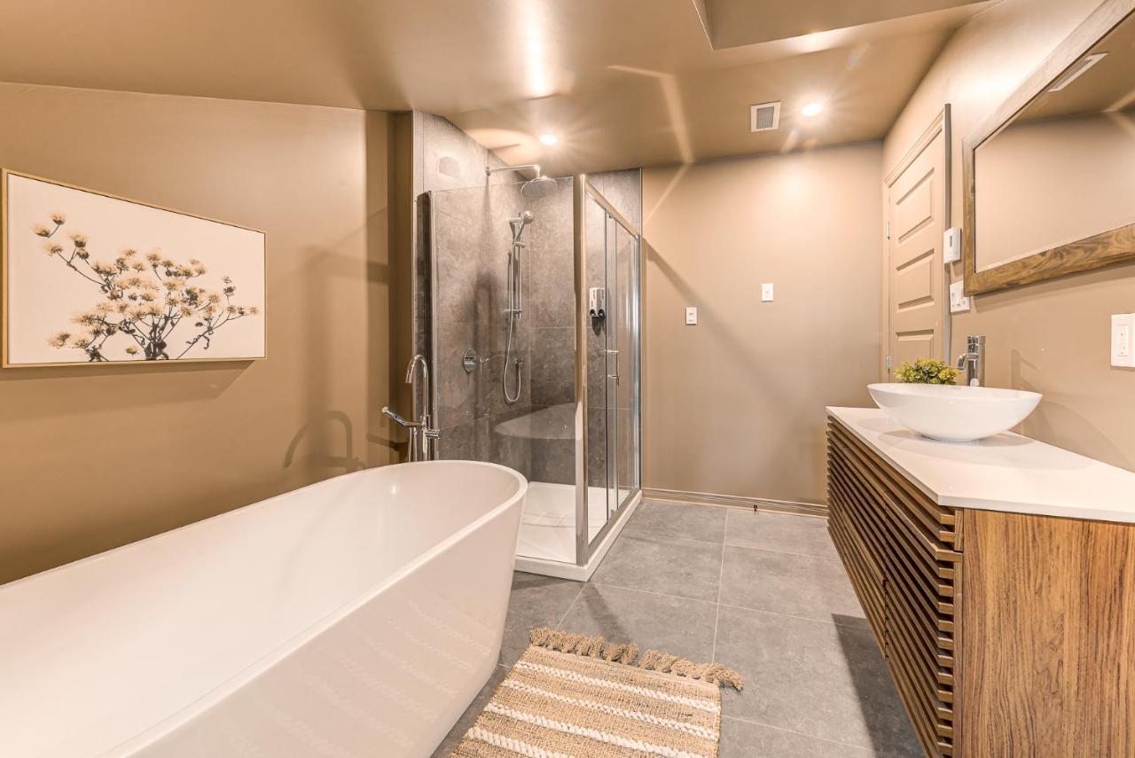 North House - St Ursule Two-storey Oasis Aparthotel Quebec City